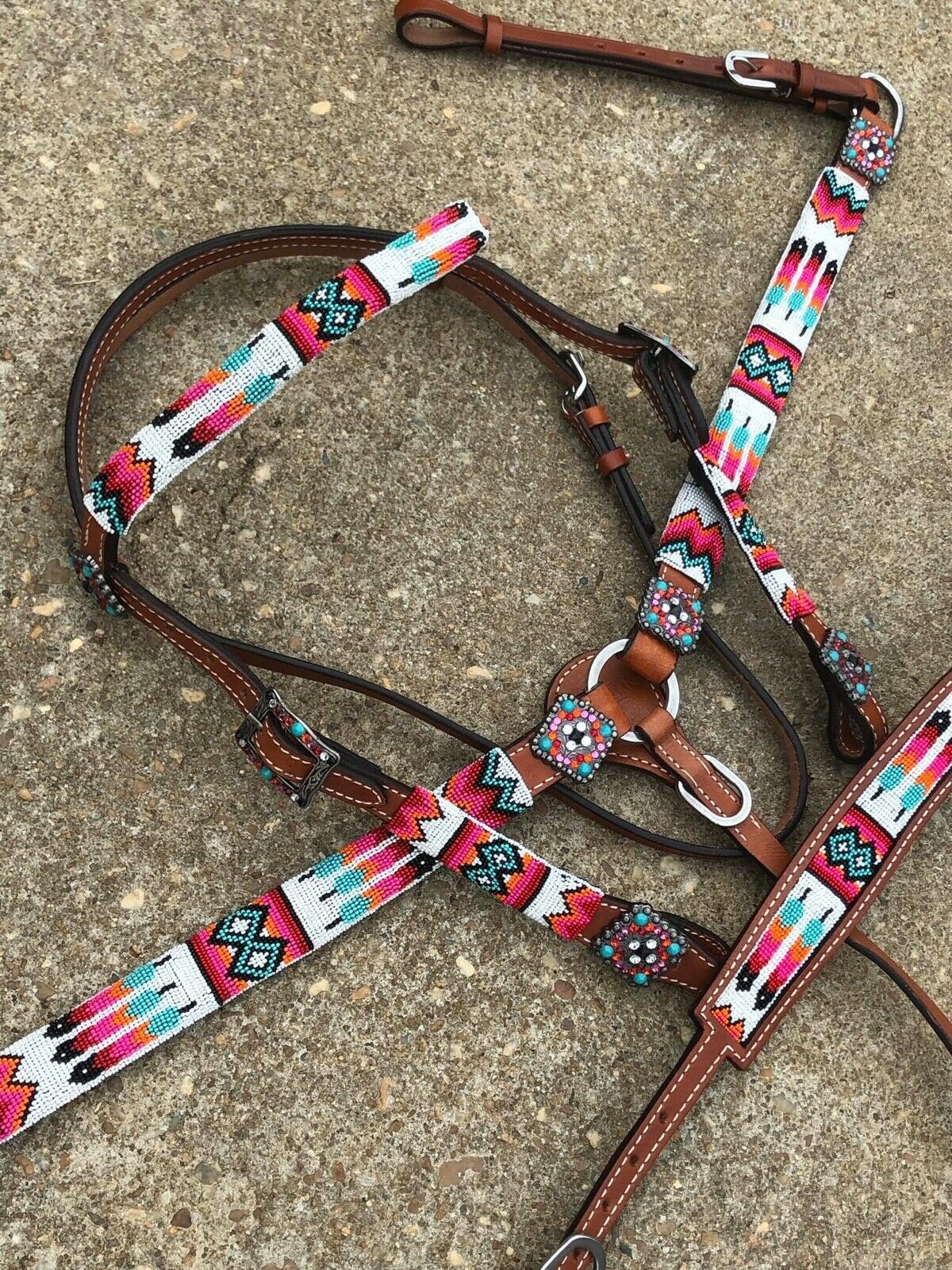 HORSE TACK! Showman 4 Piece Beaded Navajo Cross Headstall and Breast Collar Set 